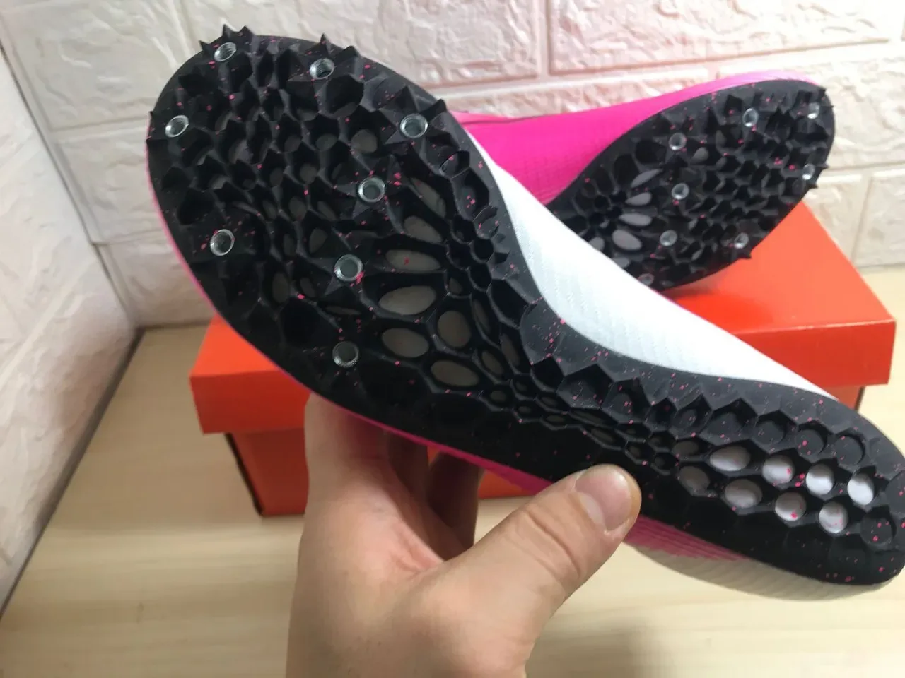 Nike Zoom Victory Spike de piste Chaussures de course blanches roses noires 3