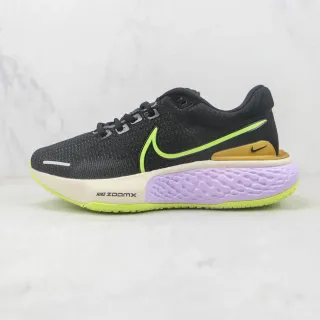 Nike ZoomX Invincible Run Noir Violet Tissu Ingénierie Supérieure Sculptée Lavande Semelle intermédiaire Chaussures de running