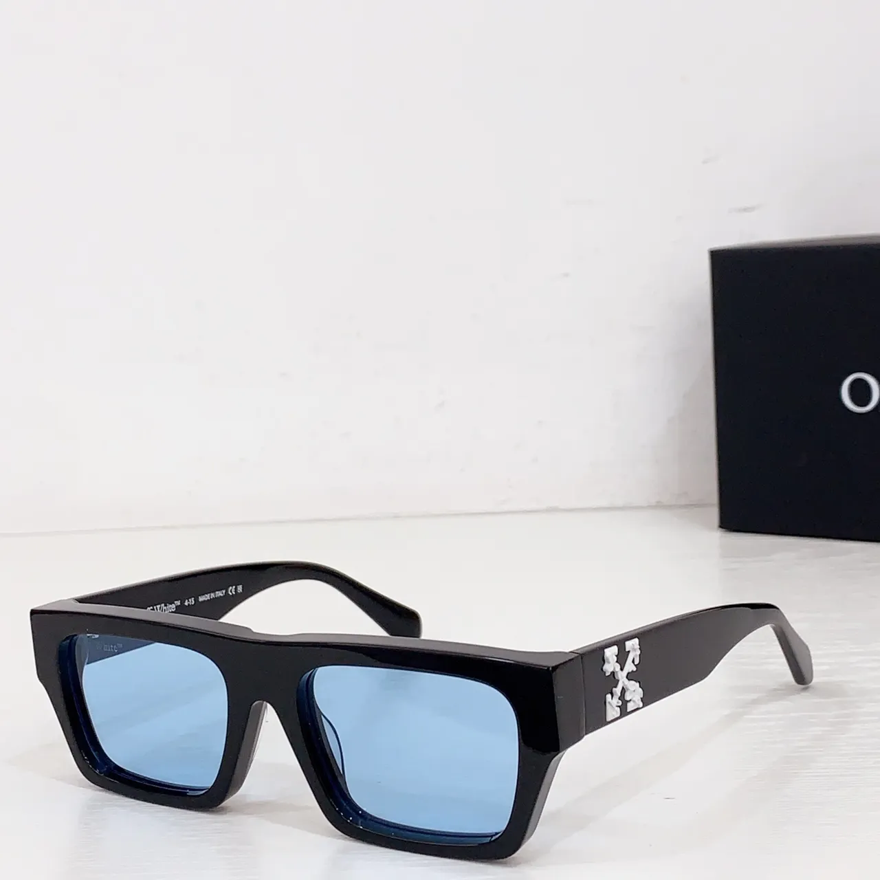 Off-White Arrow Rectangular Oversized Glossy Black Sunglasses 5