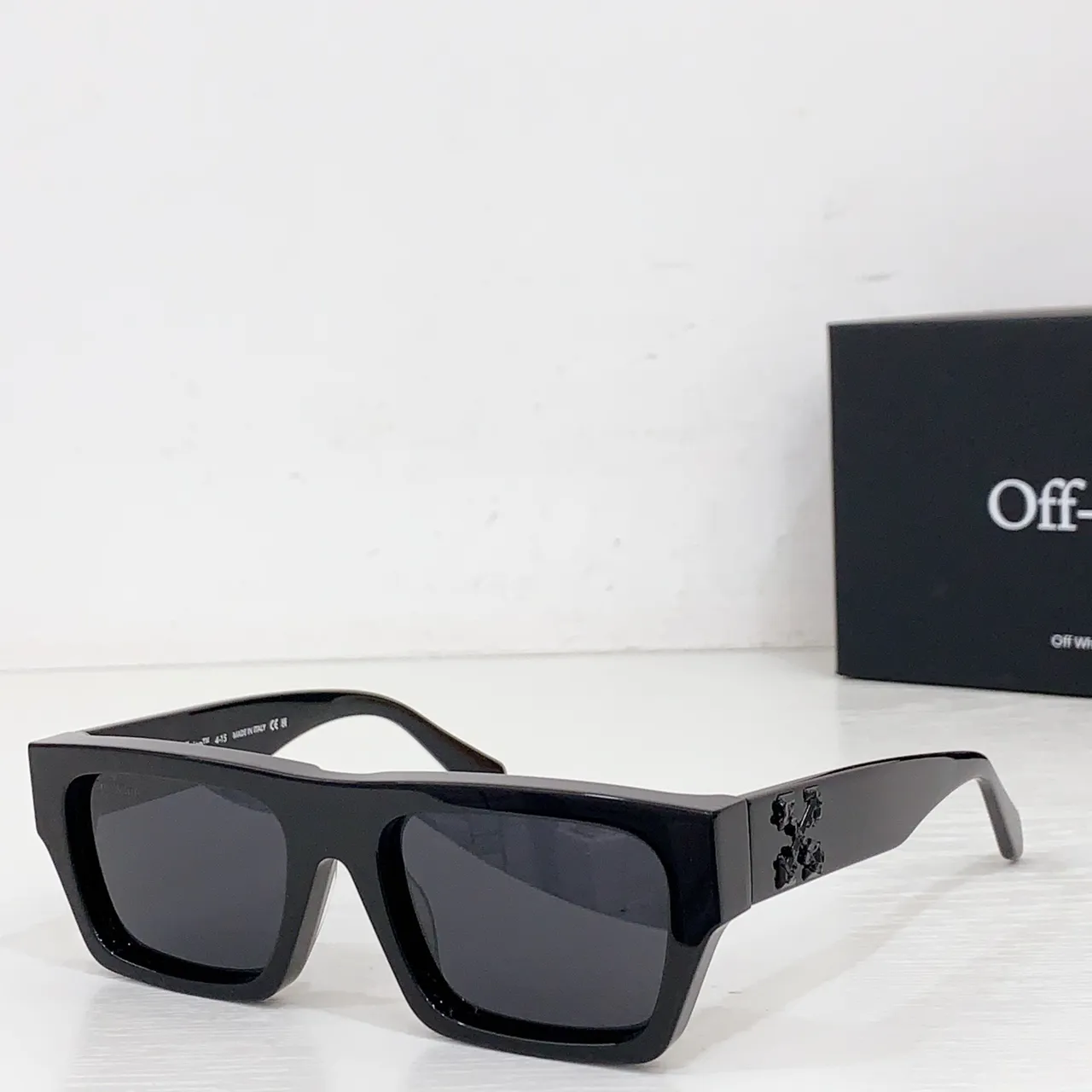 Off-White Arrow Rectangular Oversized Glossy Black Sunglasses 6