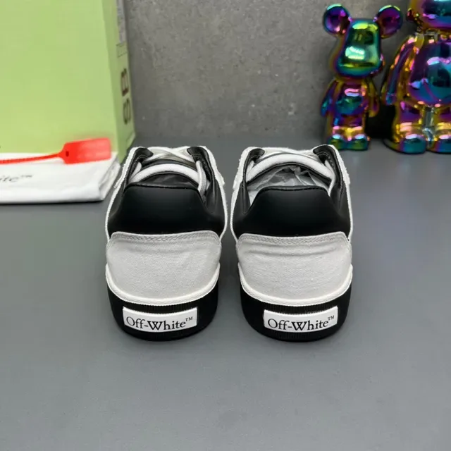 Off-White Zapatillas Lifestyle Negro Superior de Lona Contraste 7