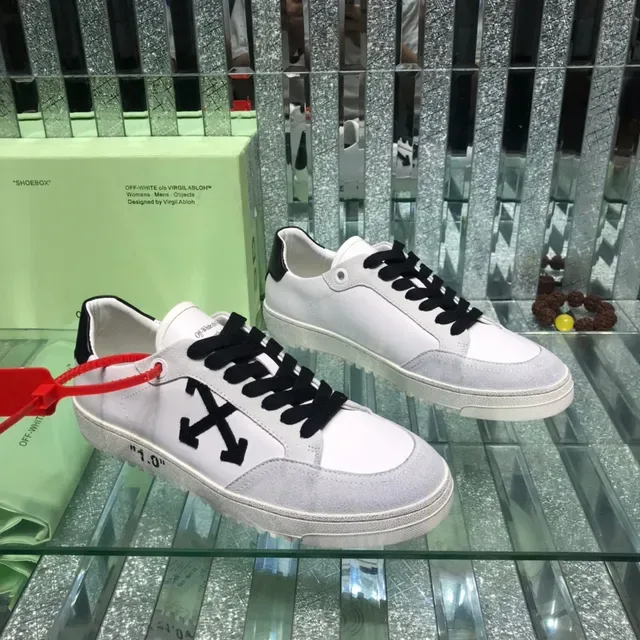Off-White Black Low-Top Leather/suede Upper Lifestyle Sneakers 8