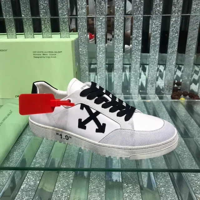 Off-White Black Low-Top Leather/suede Upper Lifestyle Sneakers 9