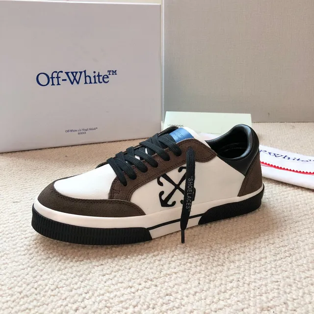 Off-White سينيكرز Lifestyle بني Low-Top كانفاس وسويد بألواح 5