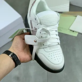 Off-White وردي لاو توب تو منثقب أسلوب حياة سنيكر