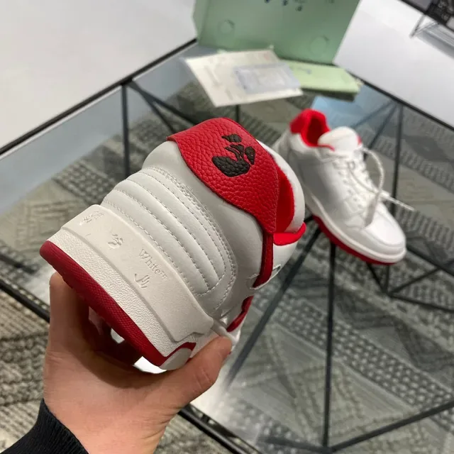 Off-White Red Leather Upper Arrow Logo Lifestyle Sneakers 3