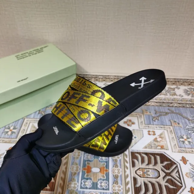 Off-White Slides Noirs et Jaunes à Ruban Industriel 7