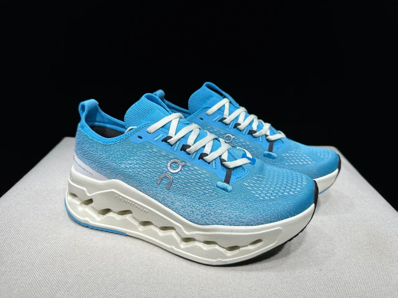 On Blue White Engineered Knit Upper CloudTec Phase Midsole Running Shoes 9
