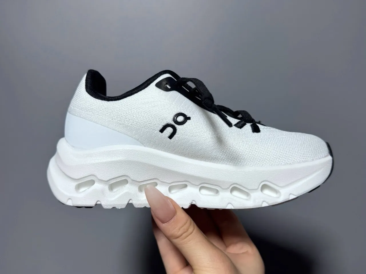 On Cloud Gray Pink Knit Upper Sculpted Midsole Chunky Sneakers 16