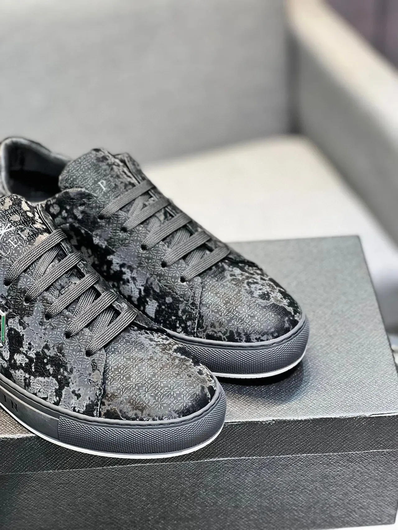 Philipp Plein Baskets Lifestyle Noir à Imprimé Floral à Encolure Basse 9