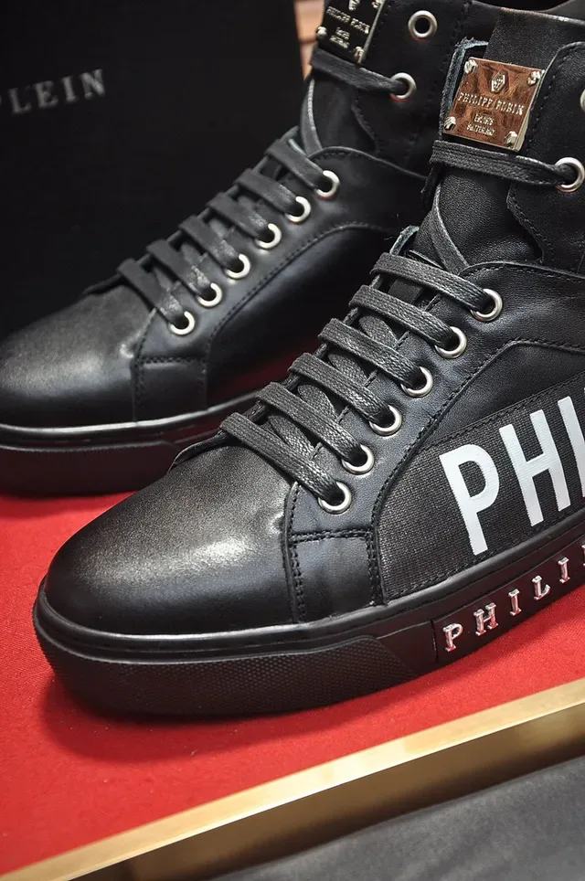 Philipp Plein Sneakers Lifestyle Noir et Blanc Hautes en Cuir 3