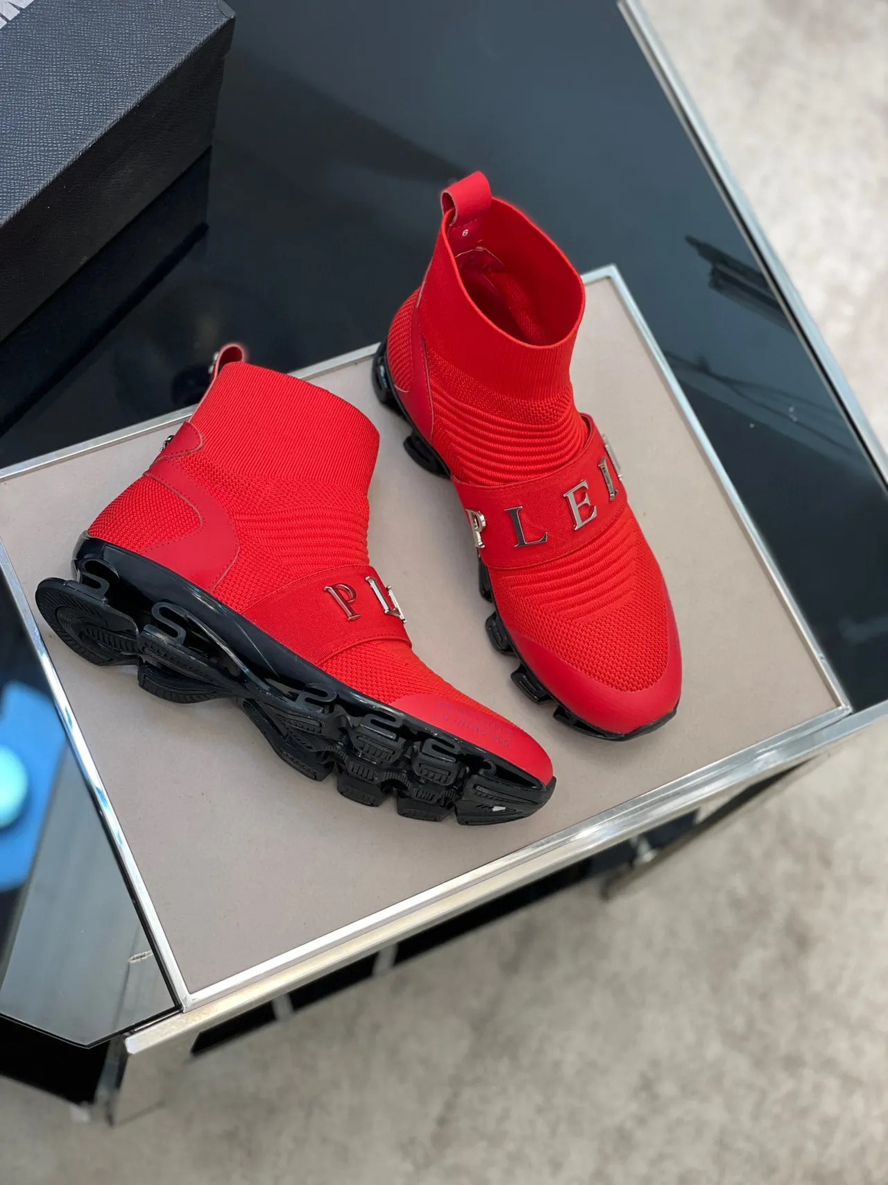 Philipp Plein I.O. No°005 Chaussures style de vie rouge à enfiler comme des chaussettes 9