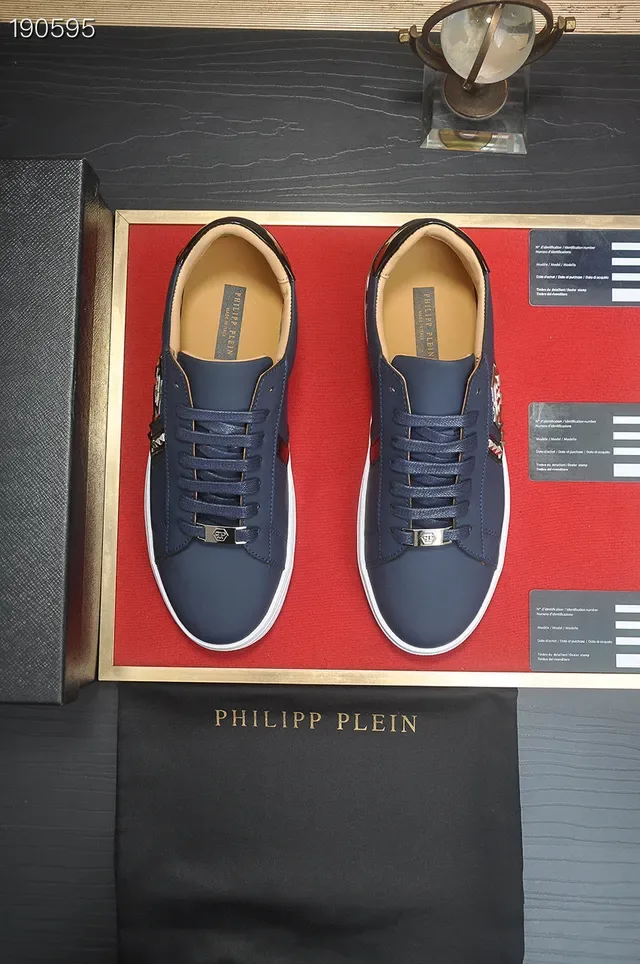 Philipp Plein Tênis Lifestyle de Couro Branco e Marinho com Tachas Hexagonais e Logo 7