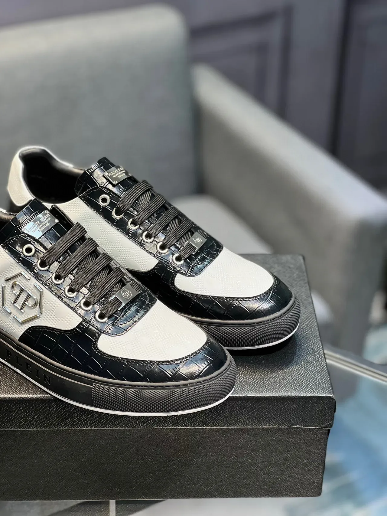 Philipp Plein Sport Black White Patent Croc-Embossed Overlays Textured Panels Lifestyle Sneakers 8