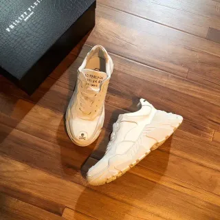 Philipp Plein White Beige Oversized Sculpted Sole Skull-and-Crossbones Emblem Chunky Sneakers