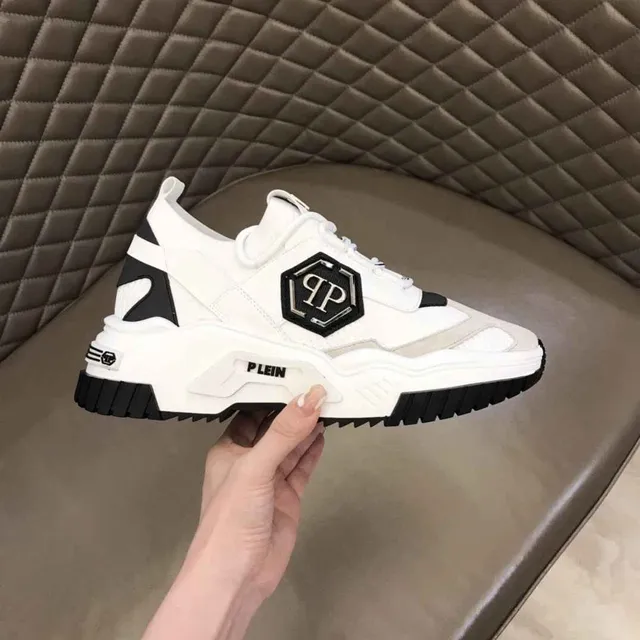 Philipp Plein حذاء رياضي سميك أبيض أسود نعل سداسي الشكل شعار PP 9