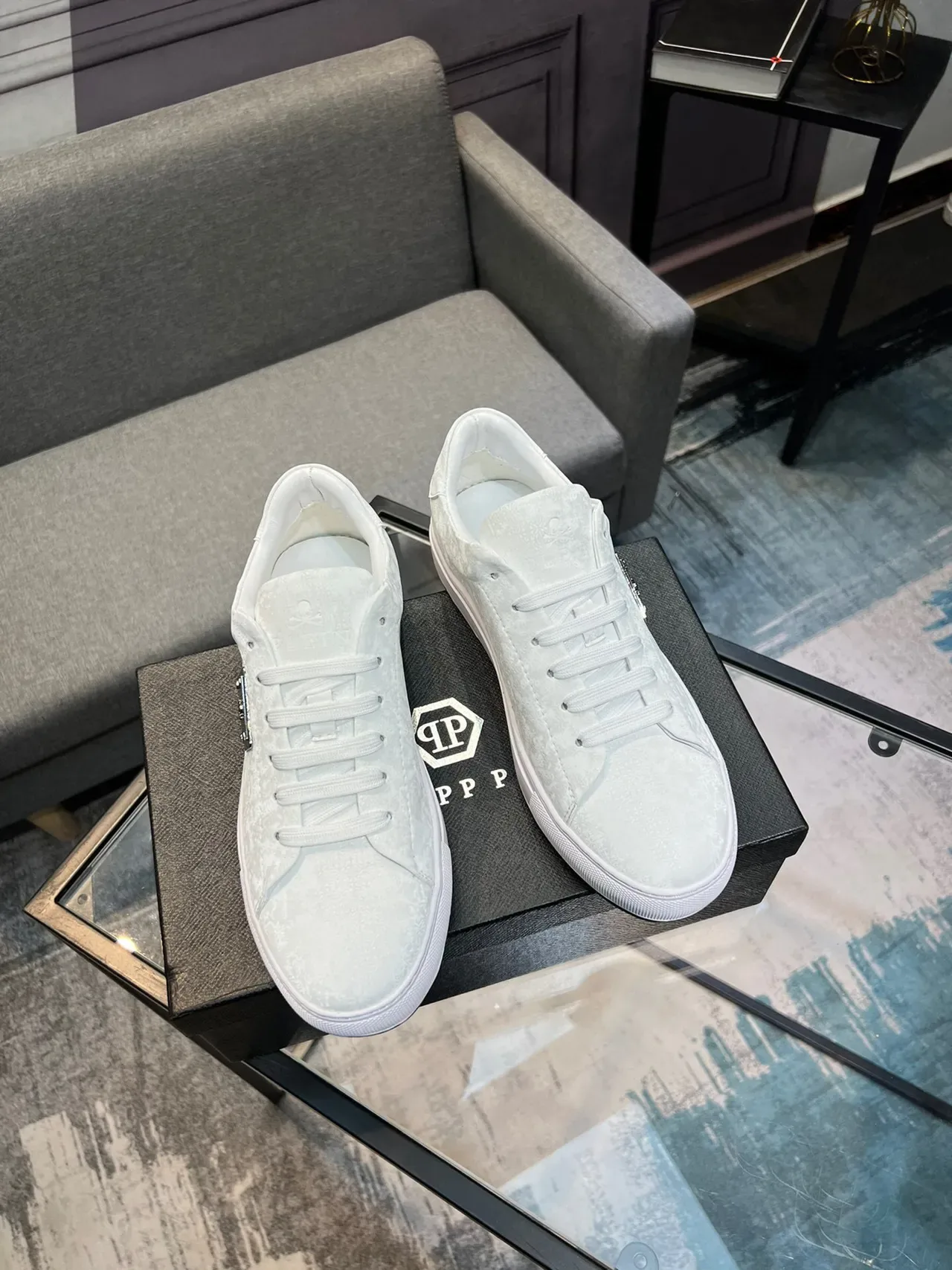 Philipp Plein White Textured Upper Metal Plaque Detail Sneakers 5