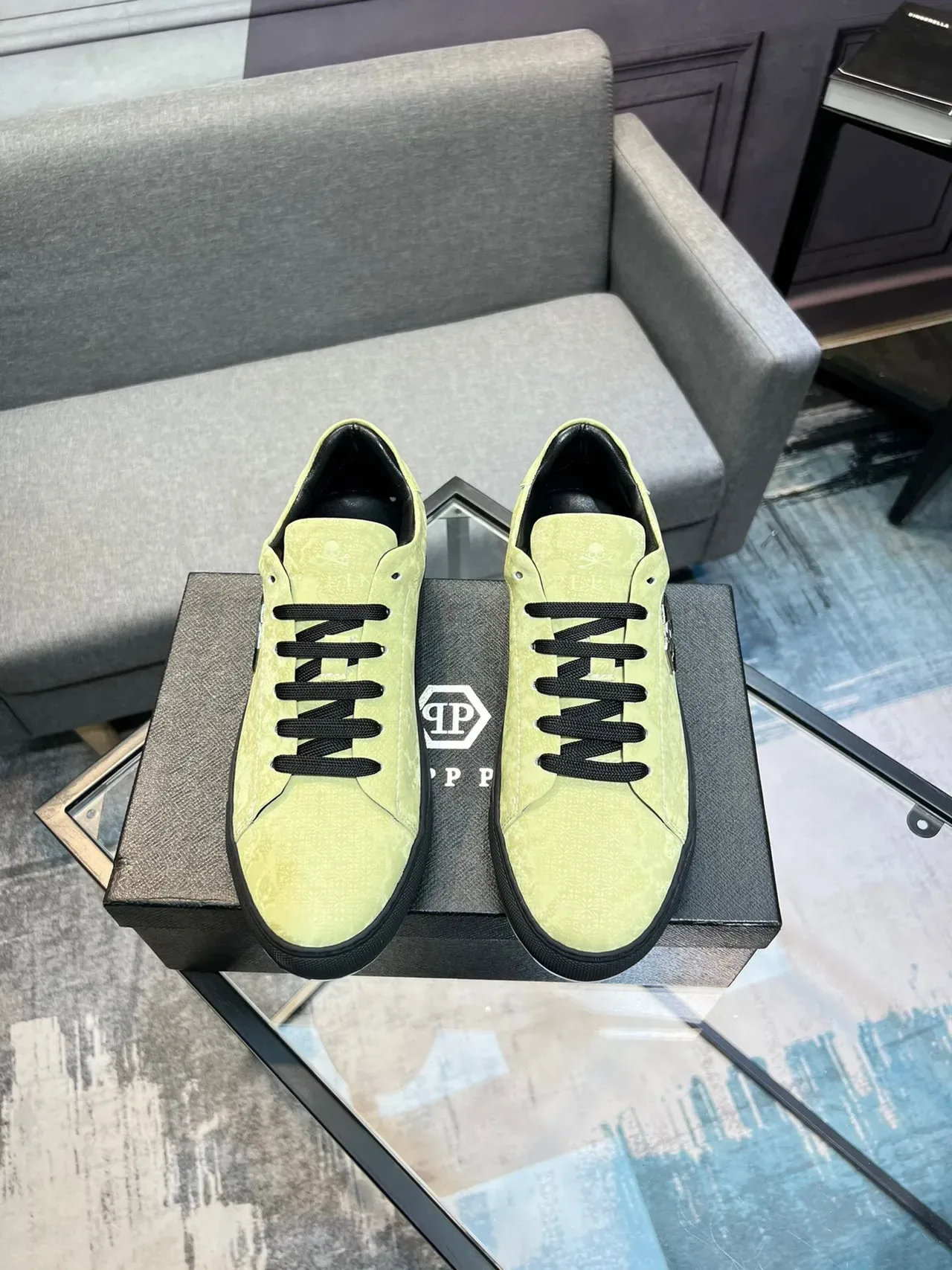 Philipp Plein Jaune Noir Baskets Lifestyle à Tige Basse Texturée en Daim 2