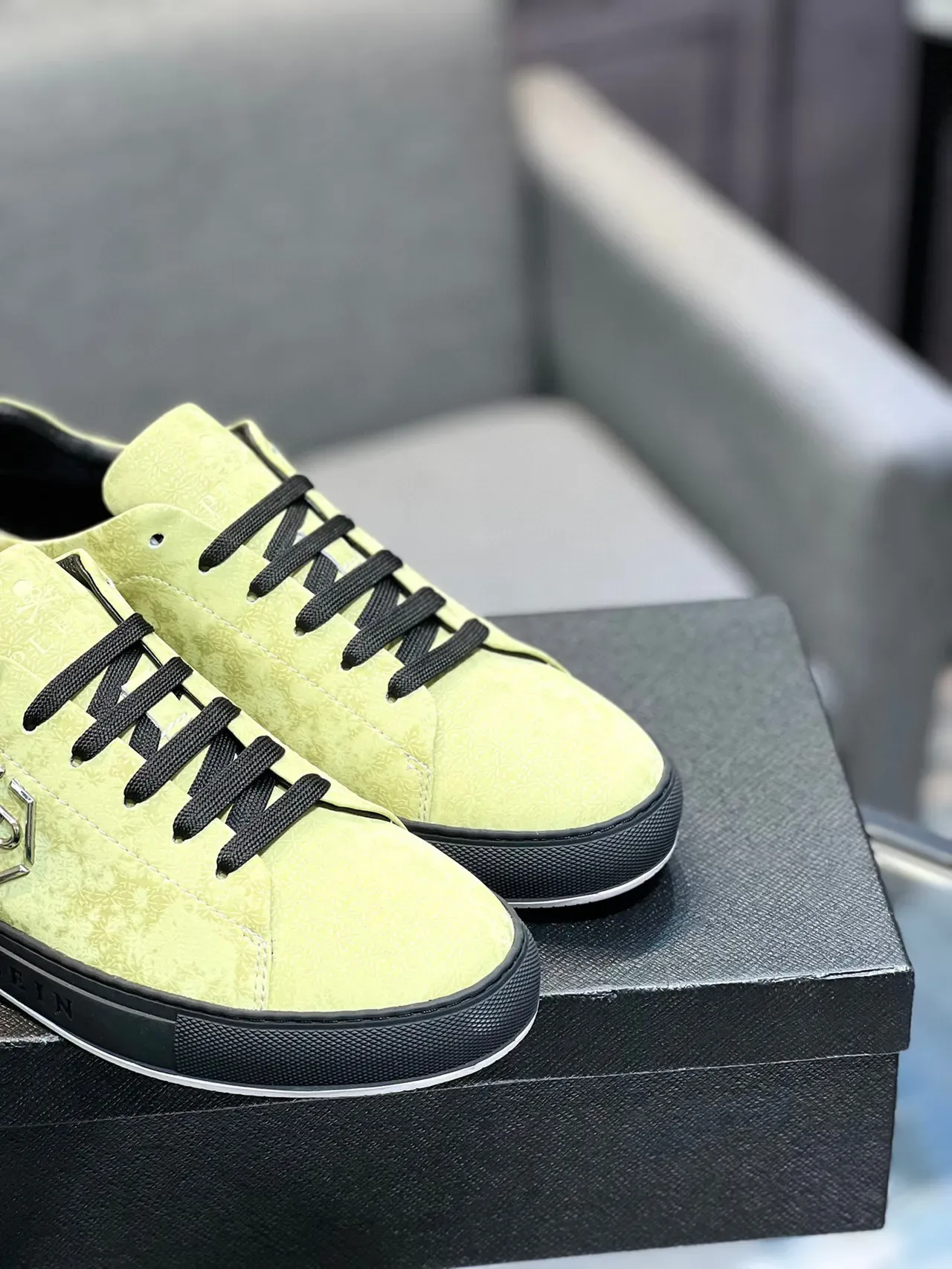 Philipp Plein Jaune Noir Baskets Lifestyle à Tige Basse Texturée en Daim 9