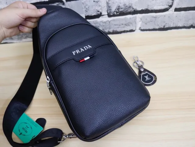 Prada Black Pebbled Leather Structured Silhouette Messenger Bag 7