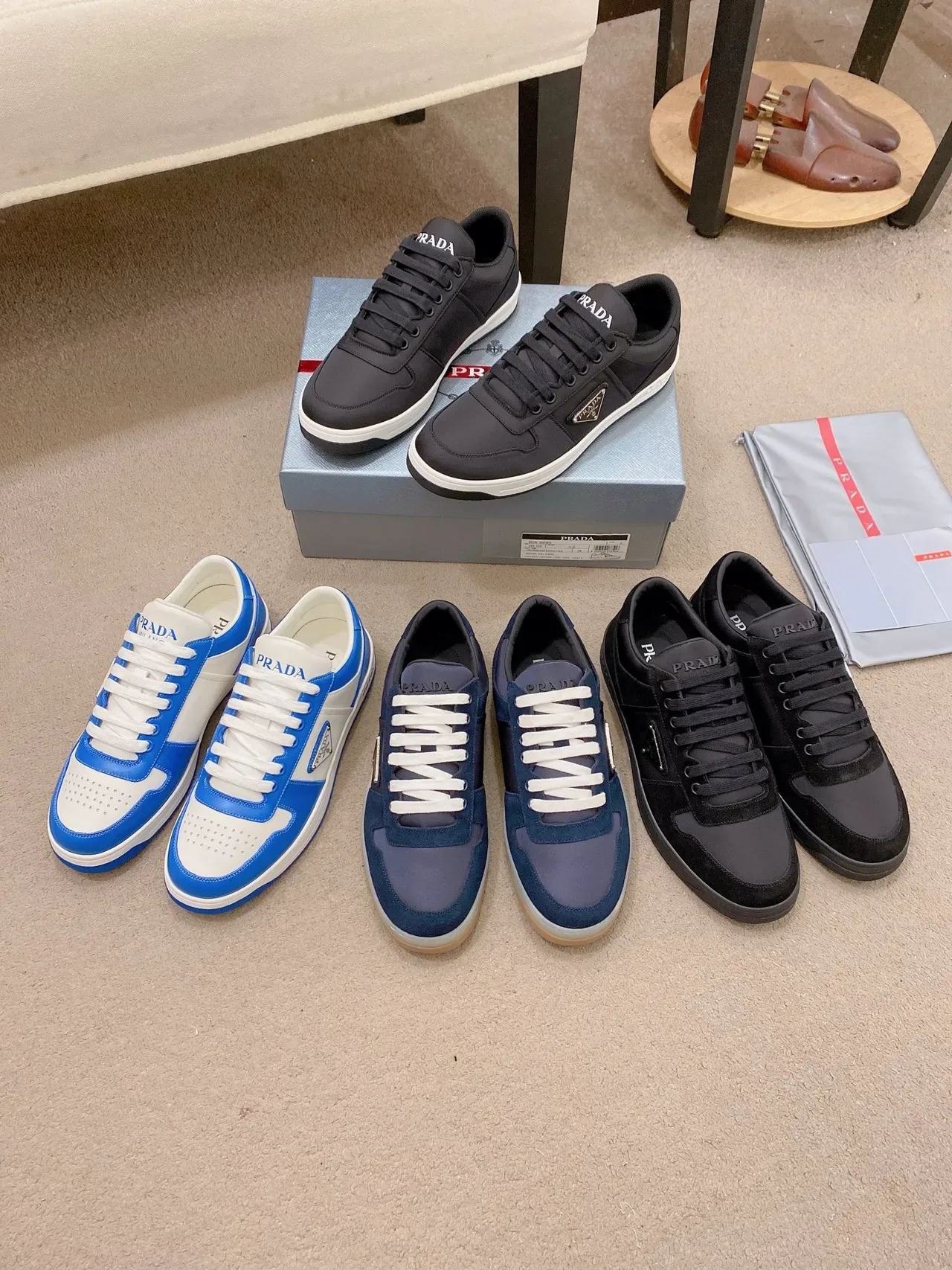 Prada Cloudbust Sneakers Lifestyle Noires en Daim et Nylon Panelées Basses 2
