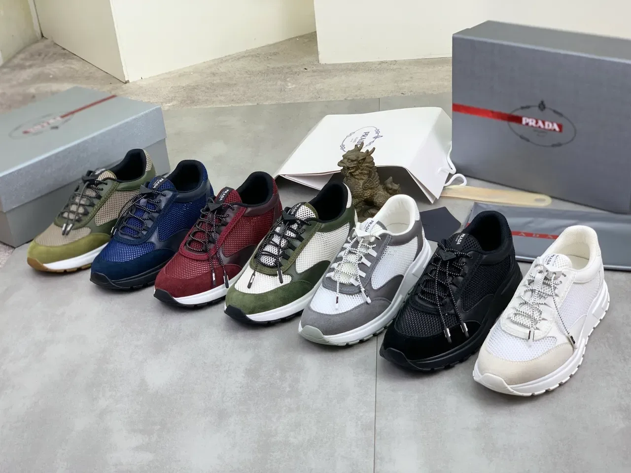 Prada Cloudbust Bourgogne Maille et Daim Lifestyle Sneakers 2