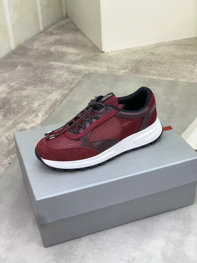 Prada Cloudbust Bourgogne Maille et Daim Lifestyle Sneakers 5