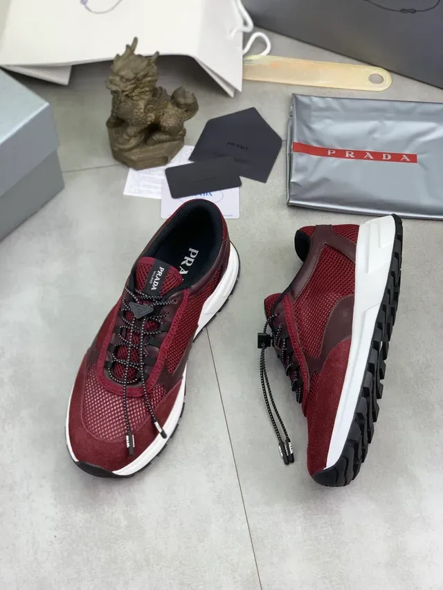 Prada Cloudbust Bourgogne Maille et Daim Lifestyle Sneakers 6