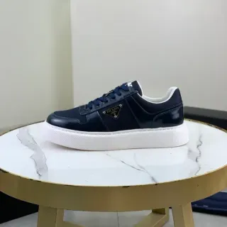 Prada Cloudbust Sneakers Lifestyle Navy White Blue Tige Mixte Semelle Plateforme