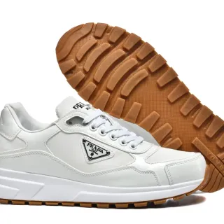 Prada Cloudbust أبيض وغام أحذية نمط حياة
