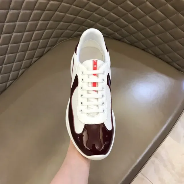 Prada Linea Rossa Tênis lifestyle em malha patentada borgonha e branco 4