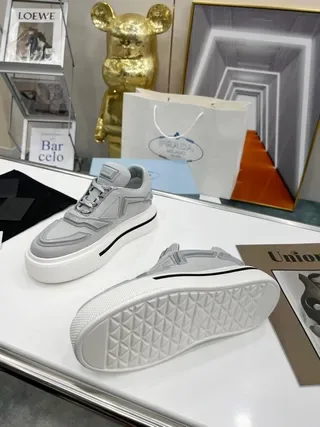 Prada Re-Edition 2005 Gray Mesh Platform Lifestyle Sneakers 6