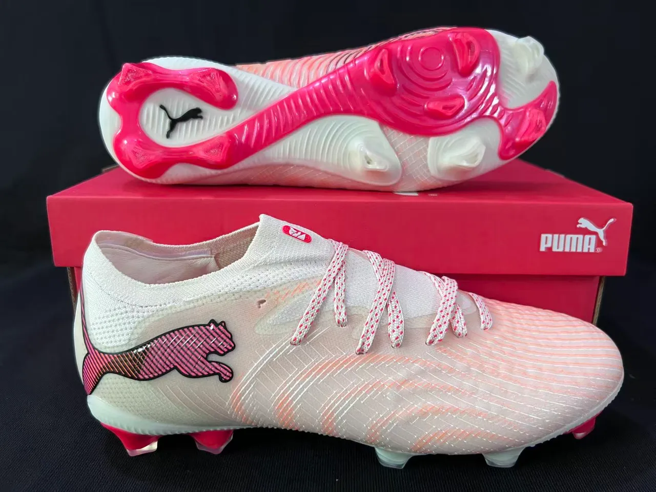 Puma Future Z Beige Rose Upper en Maille Détails en Dégradé Chaussures de Football pour Terrain Ferme 7