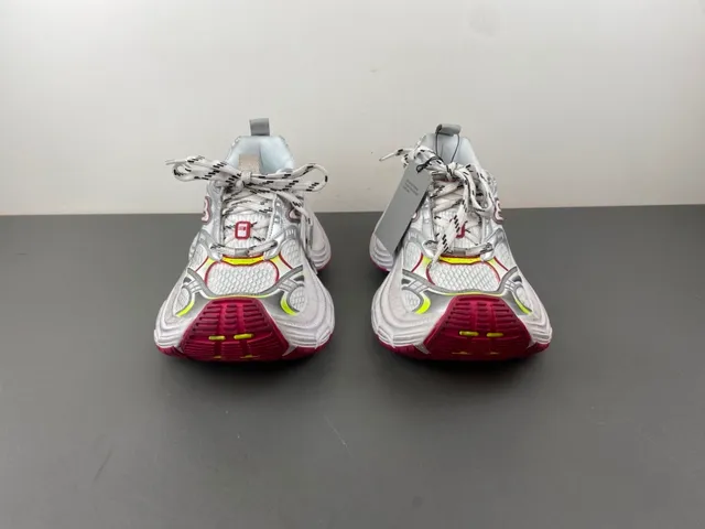 Puma RS-X Blanc Rouge Semelle Maille et Recouvrement Synthétique Chaussures Chunky 11