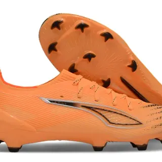 Puma Ultra Orange Black लो-कट लेस-अप रिब्ड सिंथेटिक अपर फर्म-ग्राउंड फुटबॉल जूते
