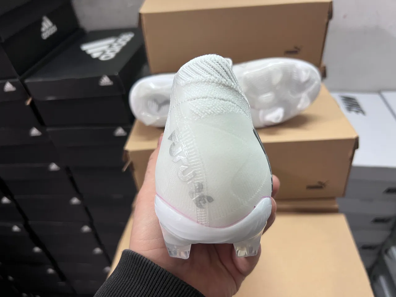 Puma Blanc Argenté Col de Chaussette Tricoté Côtelé Haut Synthétique Sol Firme Chaussures de Football 5