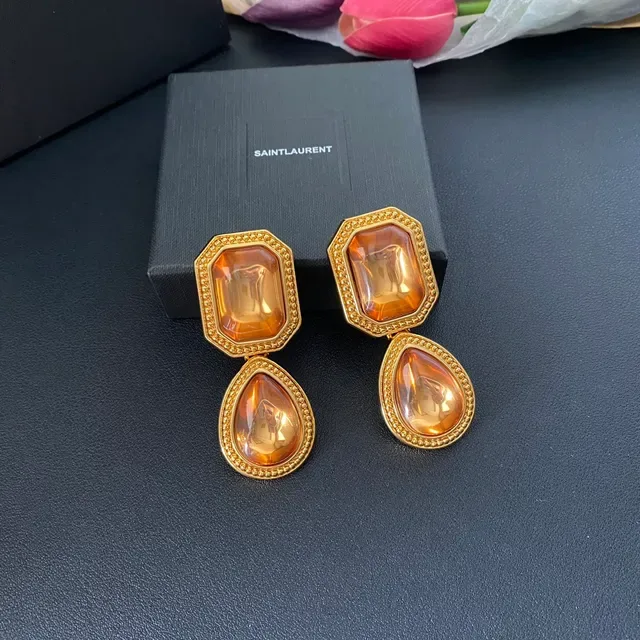 Saint Laurent Boucles d'oreilles Résine Ambre Dual-Stone Drop 9