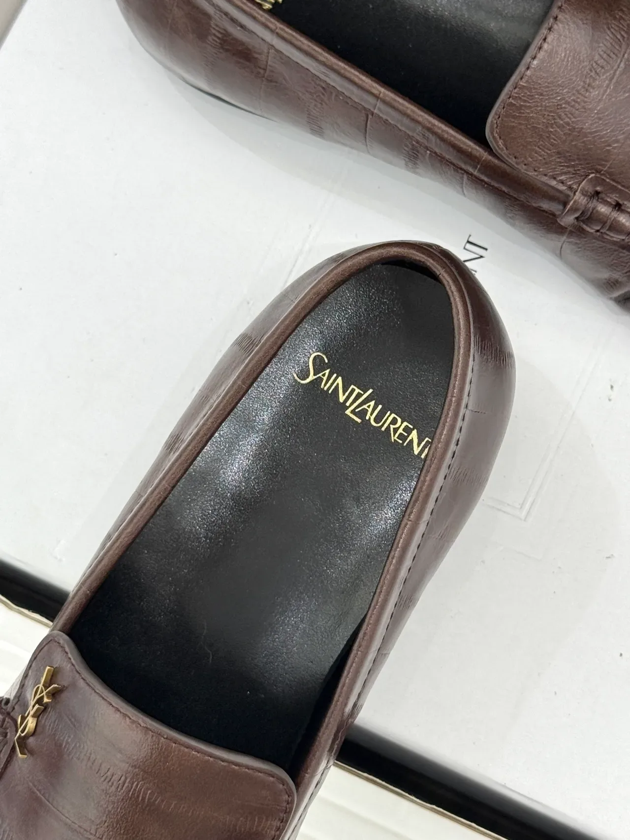 Saint Laurent Marron Doré Moc-Toe Couture Cuir Texturisé Loafer 3