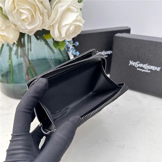 Saint Laurent Loulou Carteira curta preta acolchoada em chevron 2