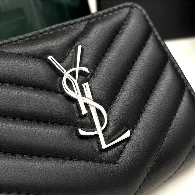 Saint Laurent Loulou Carteira curta preta acolchoada em chevron 22
