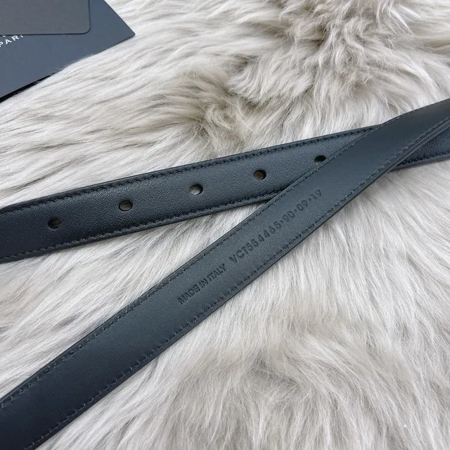 Ceinture Saint Laurent Monogram Noir Doré Fin YSL Boucle Cuir 5