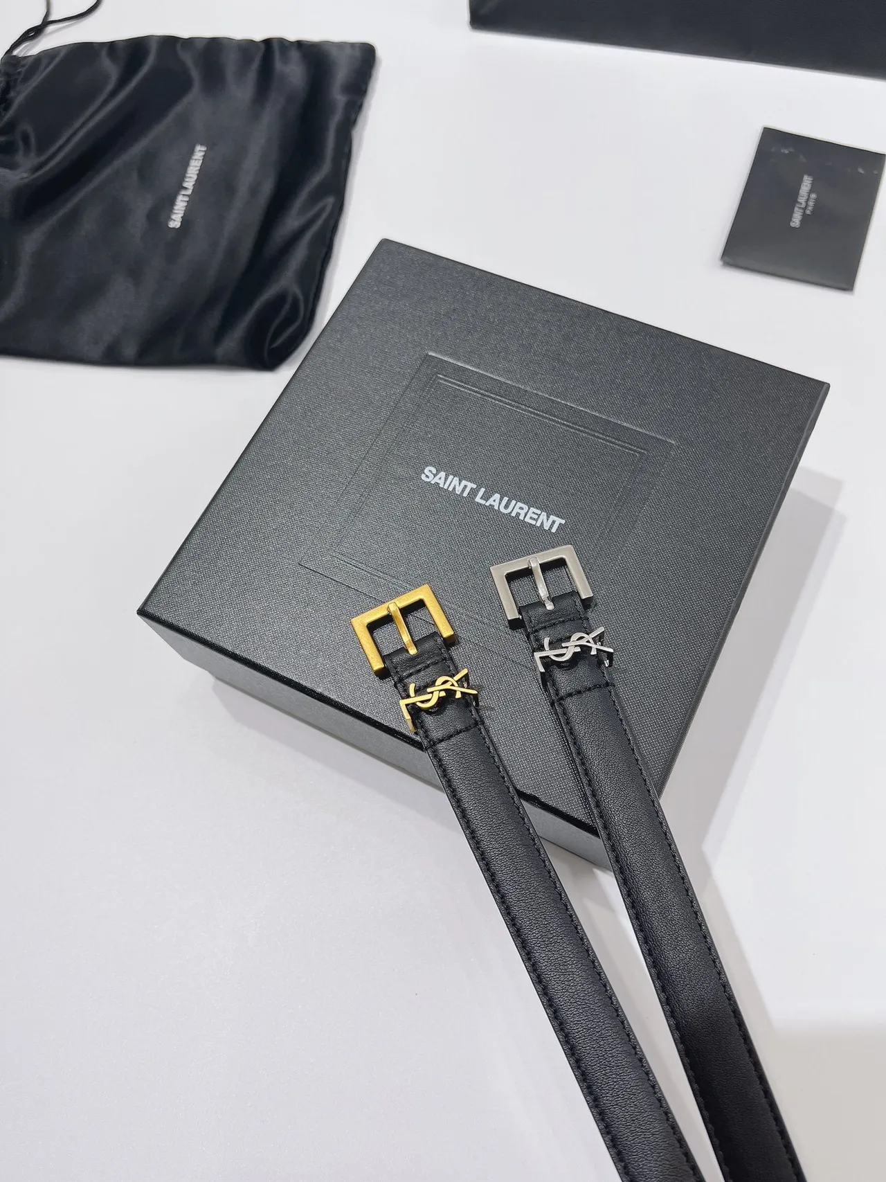 Saint Laurent Monogram حزام أسود فضي ضيق مستطيل قفل جلد حزام 3