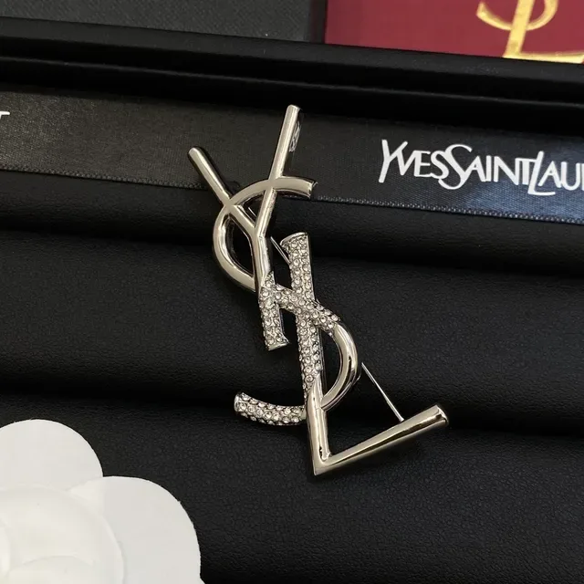 Saint Laurent Monogram فضة ذهب Pavé-Crystal بروش 4