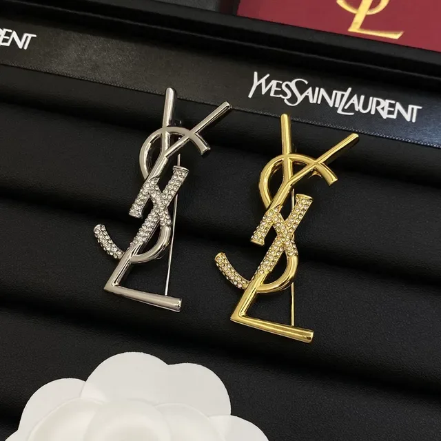Saint Laurent Monogram فضة ذهب Pavé-Crystal بروش 7