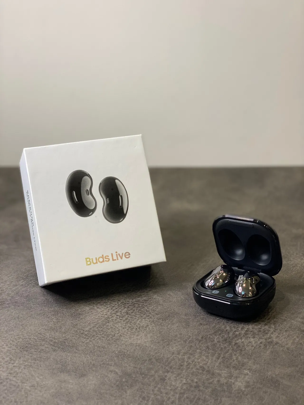 Samsung Galaxy Buds Live Mystic Black TWS Earbuds 3