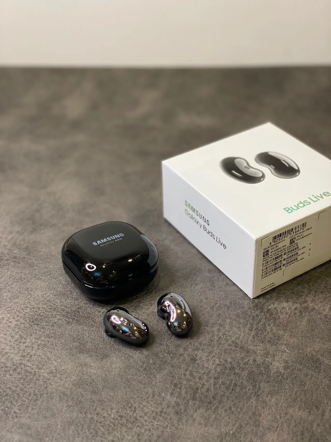 Samsung Galaxy Buds Live Mystic Black TWS Earbuds 6
