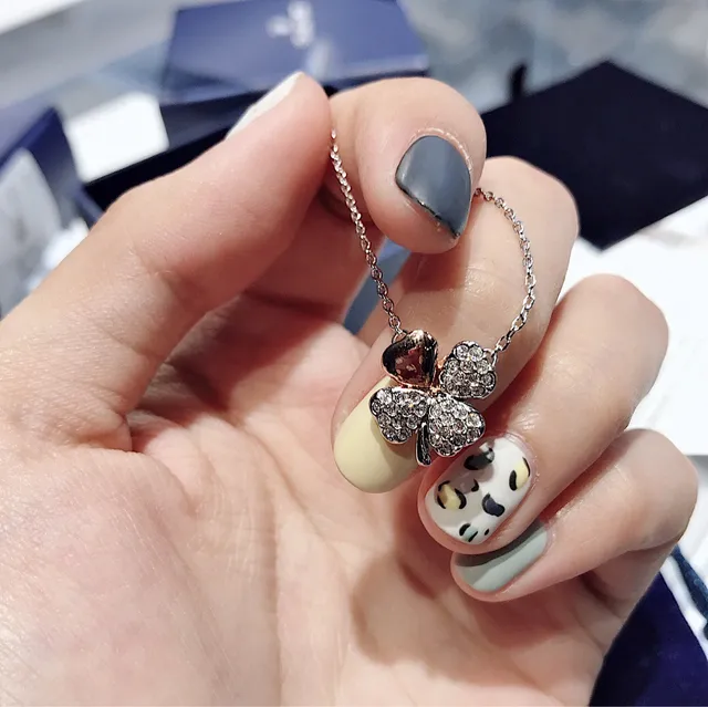 Swarovski Trèfle Pavé Cristal et ton or rose collier de cœur 7