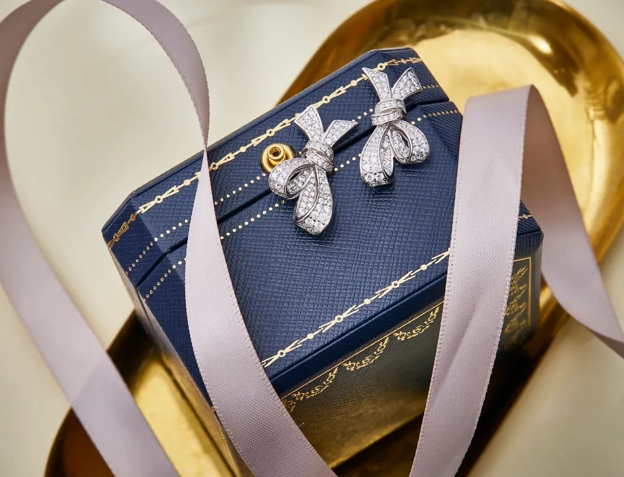 Tiffany & Co. Bow Pavé Diamond Earrings 6