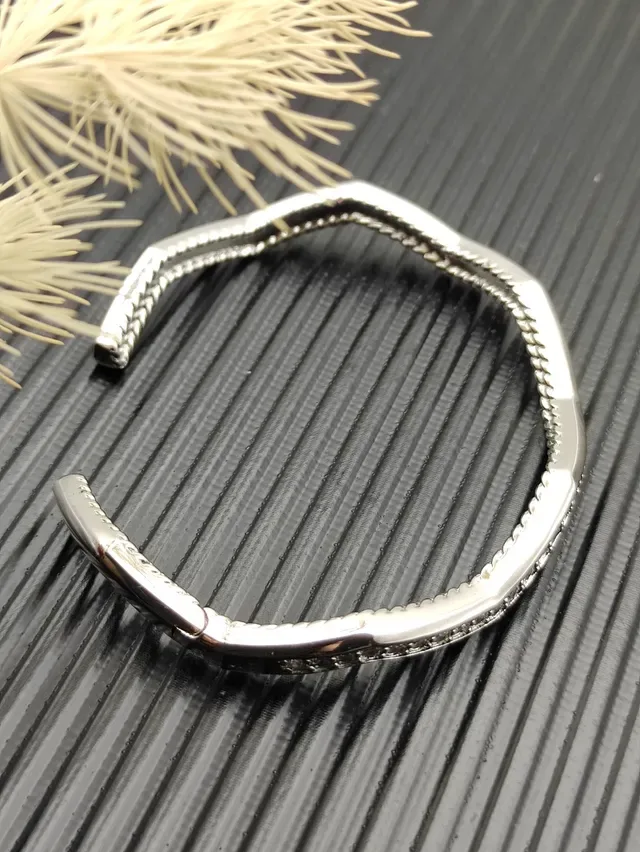 Tiffany & Co. HardWear Pavé Diamond Rope-Edge Open Cuff Bracelet 9