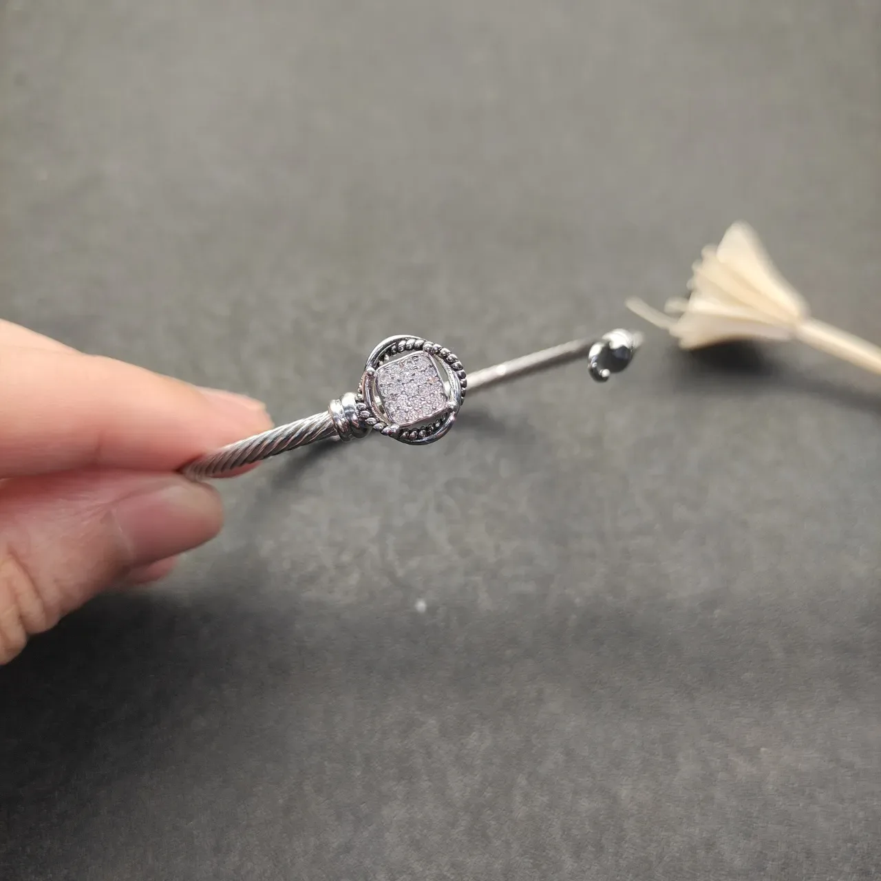 Tiffany & Co. HardWear Câble Tordu Pavé Fermoir Cœur Bracelet en argent 7